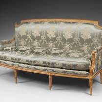 Superbe canapé en bois sculpté et doré Estampille d'Adrien DUPAIN